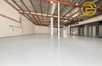 Warehouse - Studio - 2 Bathrooms for rent in Jebel Ali Industrial 1 - Jebel Ali Industrial - Jebel Ali - Dubai