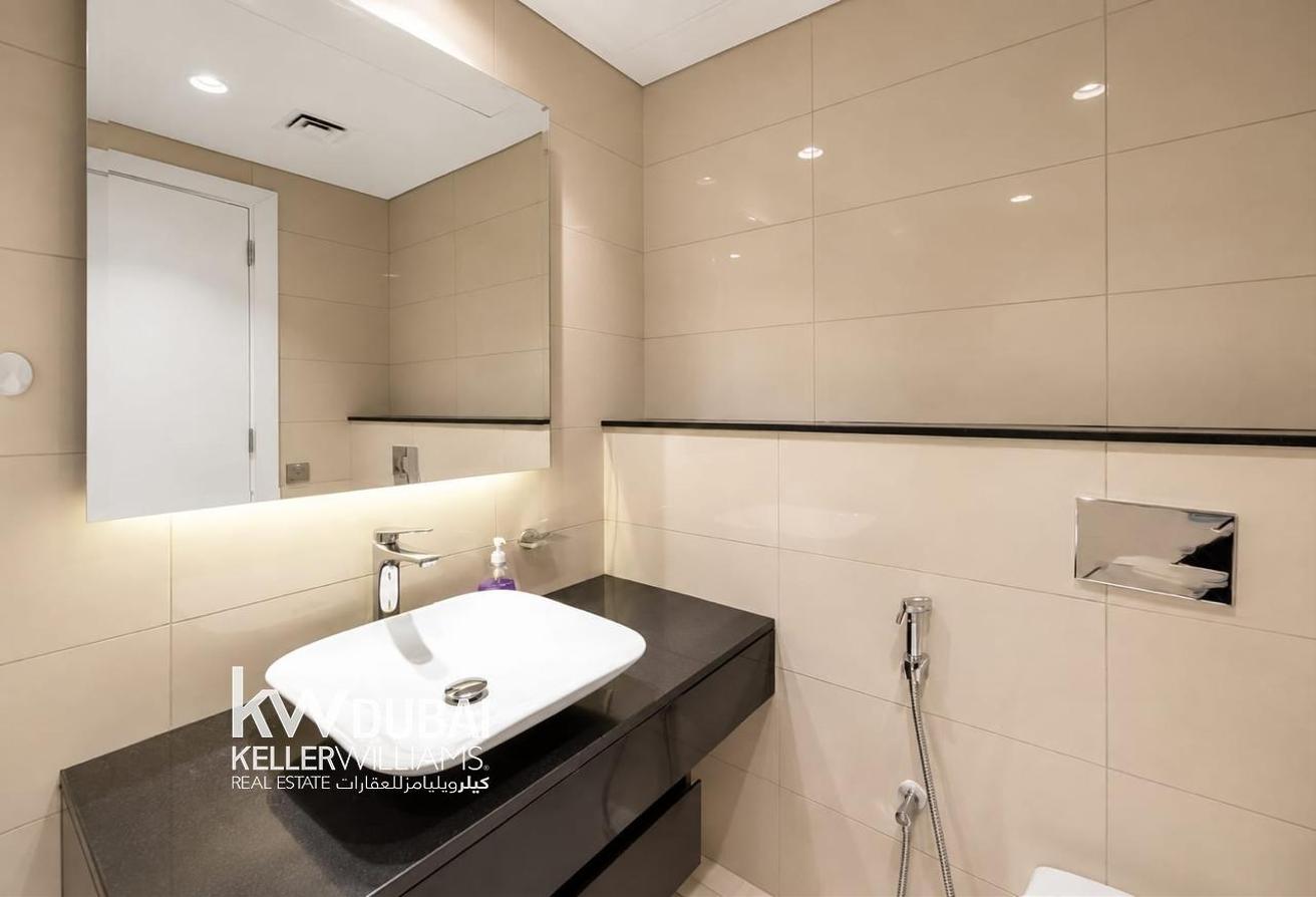 FULLY FURNISHED I HIGH FLOOR I BRIGHT LAYOUT photo 5