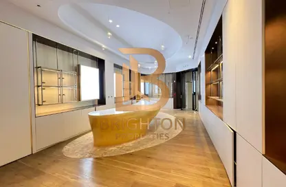 Show Room - Studio - 1 Bathroom for rent in Al Bateen - Abu Dhabi