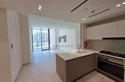 Apartment - 2 - 2 for rent in Binghatti Pinnacle - Dubai Healthcare City 2 - Al Jaddaf - Dubai