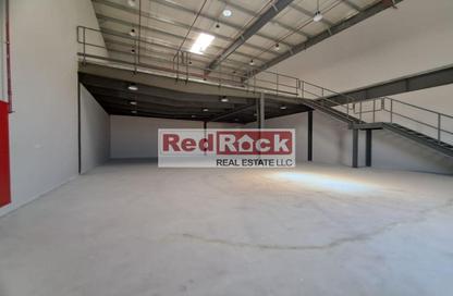 Warehouse - Studio - 1 Bathroom for rent in Al Sajaa Industrial - Al Sajaa - Sharjah