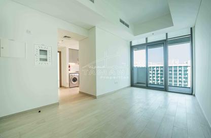 Apartment - 1 - 2 for rent in Fawad Azizi Residence - Dubai Healthcare City 2 - Al Jaddaf - Dubai