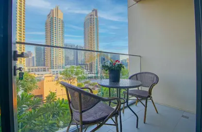 Apartment - 1 Bedroom - 1 Bathroom for rent in Burj Royale - Downtown Dubai - Dubai