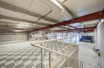 Warehouse - Studio for rent in Umm Ramool - Dubai