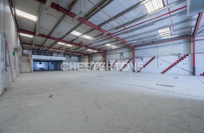 Warehouse - Studio for rent in Umm Ramool - Dubai