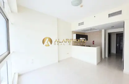 Apartment - 1 Bathroom for rent in Royal Residence 1 - Royal Residence - Dubai Sports City - Dubai