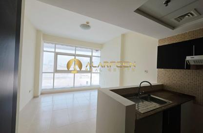 Apartment - Studio - 1 Bathroom for rent in Royal Residence 1 - Royal Residence - Dubai Sports City - Dubai