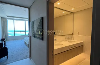 Apartment - Studio - 1 Bathroom for rent in The Palm Tower - Palm Jumeirah - Dubai