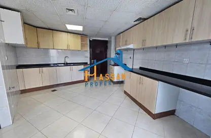 Apartment - 3 Bedrooms - 5 Bathrooms for rent in Al Majaz 3 - Al Majaz - Sharjah Apartment - 3 Bedrooms - 5 Bathrooms for rent in Al Majaz 3 - Al Majaz - Sharjah