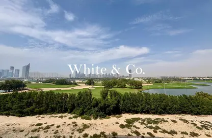 Apartment - 3 Bedrooms - 4 Bathrooms for sale in Vida Residence 3 - Vida Residence - The Hills - Dubai