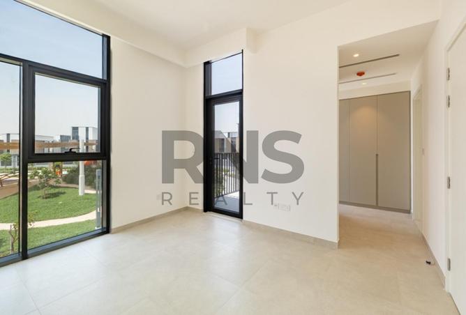 70281725 - صورة العقار 3