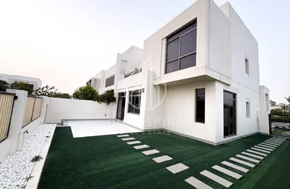 Townhouse - 4 Bedrooms - 4 Bathrooms for rent in Al Yelayiss 2 - Dubai