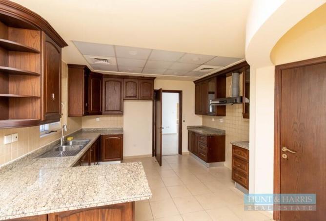 53163225 - صورة العقار 2