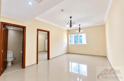 Apartment - 1 Bedroom - 2 Bathrooms for rent in Muwaileh 29 Building - Muwaileh - Sharjah