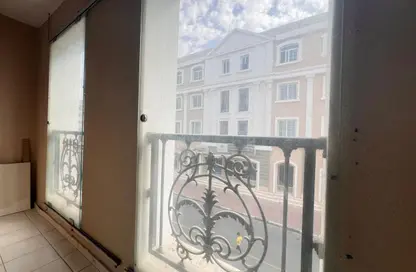 شقة - 1 حمام للايجار في بي 20 - طراز فرنسي - المدينة العالمية - دبي