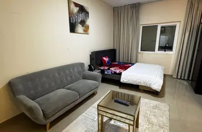 Apartment - 1 Bathroom for rent in Al Majaz 3 - Al Majaz - Sharjah