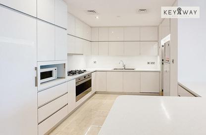 Apartment - 2 Bedrooms - 3 Bathrooms for rent in The 8 - The Crescent - Palm Jumeirah - Dubai