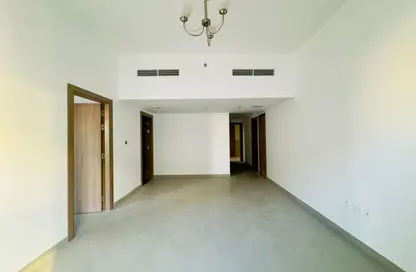 شقة - غرفة نوم - 2 حمامات للايجار في لي هواريزون ريزيدينس - المدينة العالمية المرحلة 2 - 4 الورسان - الورسان - دبي