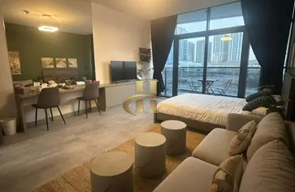 شقة - 1 حمام للايجار في في2 - مدينة دبي الرياضية - دبي