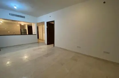 شقة - غرفة نوم - 2 حمامات للايجار في 2 مرينا هايتس - مارينا سكوير - جزيرة الريم - أبوظبي شقة - غرفة نوم - 2 حمامات للايجار في 2 مرينا هايتس - مارينا سكوير - جزيرة الريم - أبوظبي