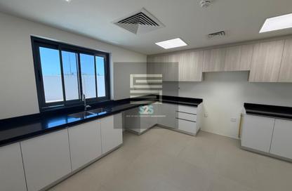 Villa - 4 - 7+ for rent in Fay Alreeman - Al Shamkha - Abu Dhabi