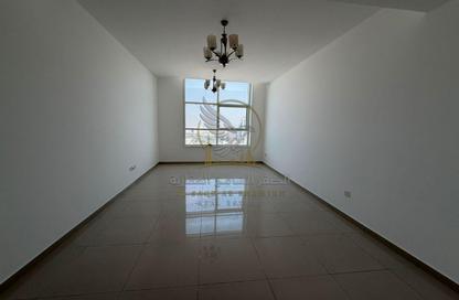 Apartment - 2 Bedrooms - 3 Bathrooms for rent in Al Khan Corniche - Al Khan - Sharjah