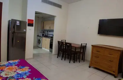 Apartment - Studio - 1 Bathroom for sale in Building T07 - Spain Cluster - International City - Dubai