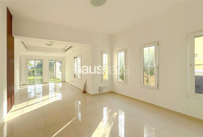 89189437 - صورة العقار 2
