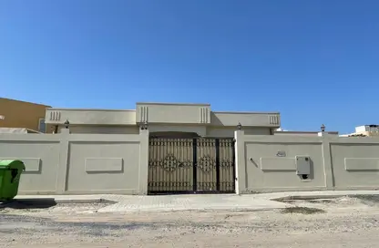 Apartment - 4 Bedrooms - 5 Bathrooms for rent in Al Yash - Wasit - Sharjah