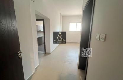 Apartment - Studio - 1 Bathroom for rent in Al Amira Village - Al Yasmeen - Ajman