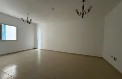 Apartment - 2 Bedrooms - 2 Bathrooms for rent in Al Khan Lagoon - Al Khan - Sharjah