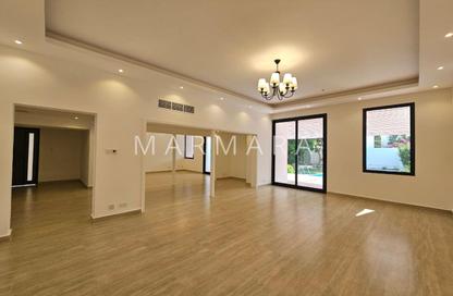 Villa - 4 - 5 for rent in Jumeirah 1 Villas - Jumeirah 1 - Jumeirah - Dubai