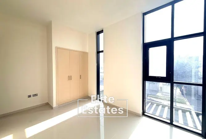 155071296 - Property Image 3