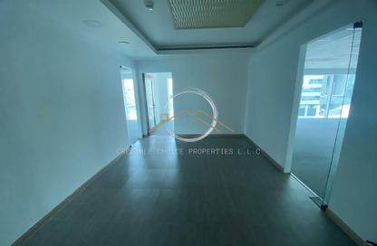 Office Space - Studio for rent in Single Business Tower - Sheikh Zayed Road - Dubai Office Space - Studio for rent in Single Business Tower - Sheikh Zayed Road - Dubai