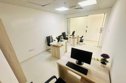 Office Space - Studio - 1 Bathroom for rent in Silver Home Building - Hor Al Anz - Deira - Dubai