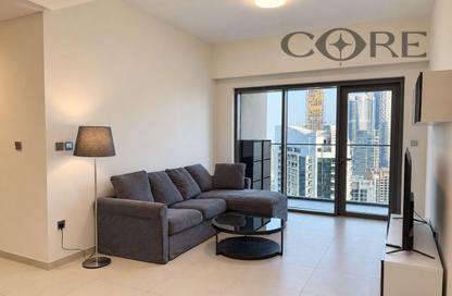 Apartment - 1 - 1 for rent in Burj Royale - Downtown Dubai - Dubai