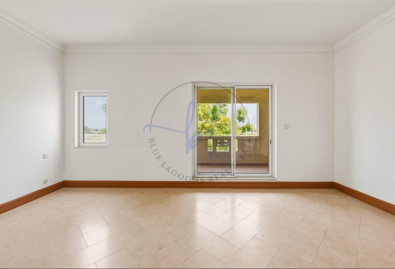 Lush Private Garden | Vacant Now | Villa in Phase2 photo 17