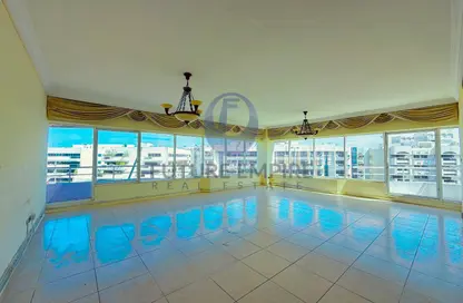 Apartment - 3 Bedrooms - 5 Bathrooms for rent in Dune Building - Al Diyafah - Al Satwa - Dubai