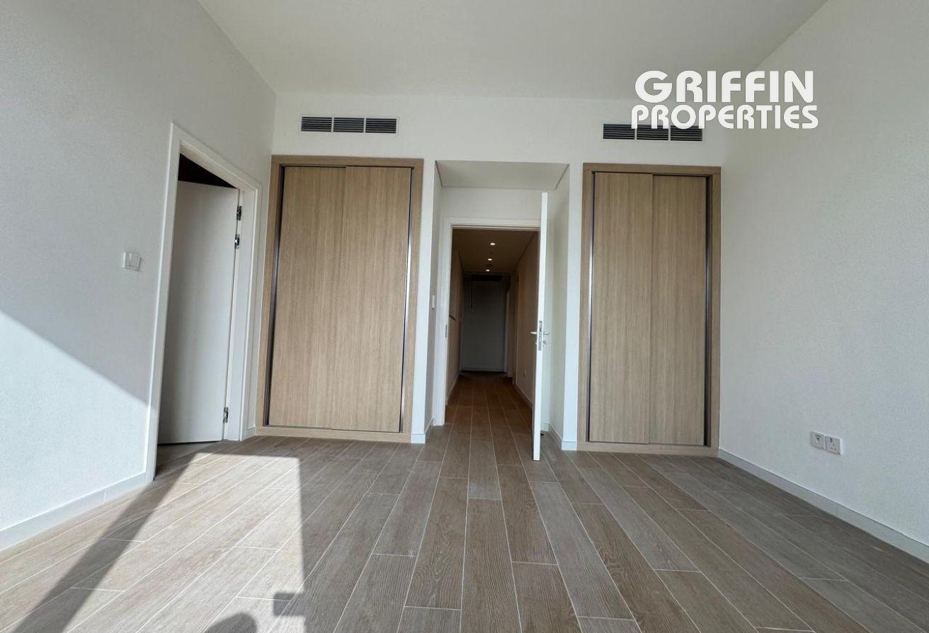 4BED| BRAND NEW | GATED COMMUNITY | AMAZING LAYOUT photo 13
