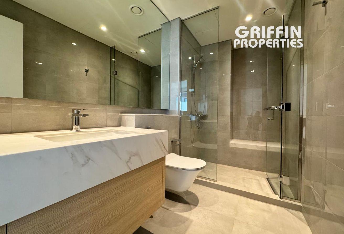 4BED| BRAND NEW | GATED COMMUNITY | AMAZING LAYOUT photo 11