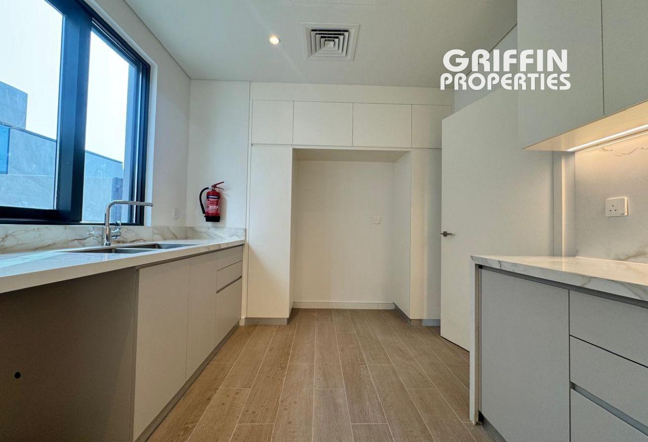 4BED| BRAND NEW | GATED COMMUNITY | AMAZING LAYOUT photo 24