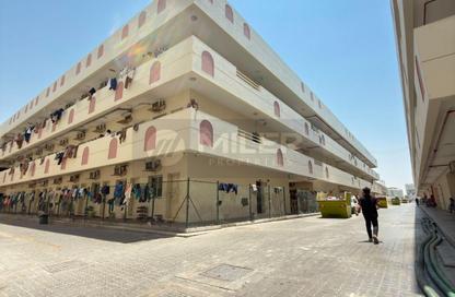 سكن عمال - استوديو - 8 حمامات للايجار في أم الثعوب - أم القيوين سكن عمال - استوديو - 8 حمامات للايجار في أم الثعوب - أم القيوين