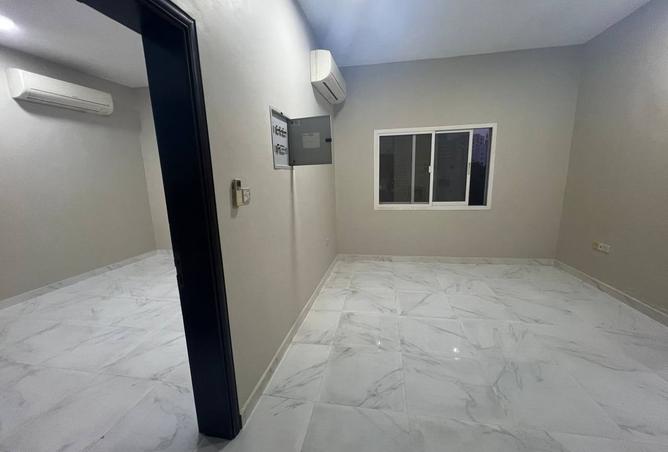 One bedroom and living room for annual rent,