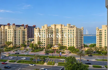 Apartment - 2 Bedrooms - 3 Bathrooms for sale in Al Anbara - Shoreline Apartments - Palm Jumeirah - Dubai