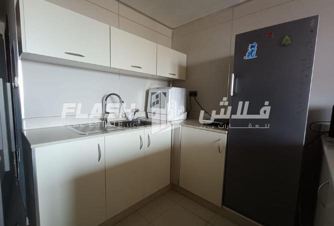 144180406 - Property Image 3