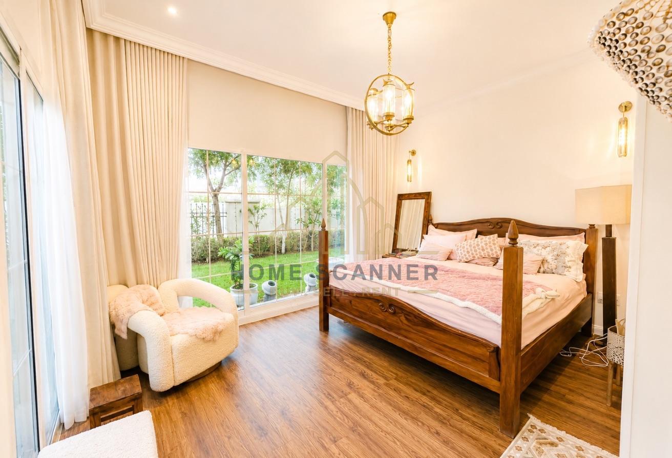 FULLY RENOVATED | CORNER | EXTENDED | FURNISHED photo 13