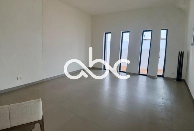 82368828 - صورة العقار 2