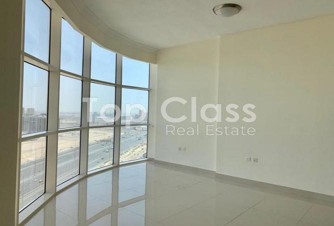 75011106 - Property Image 2