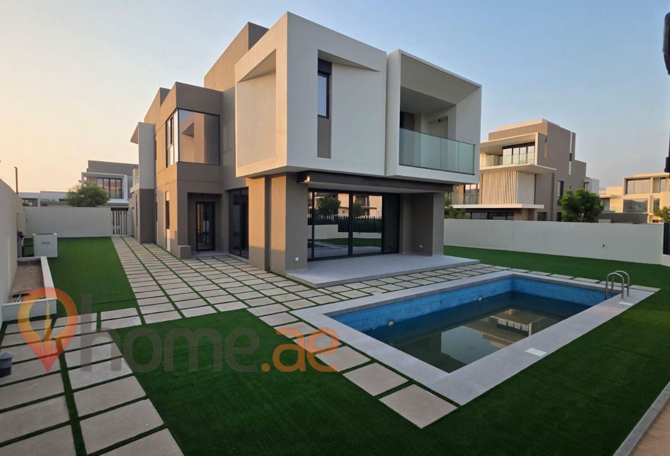4BR Villa | Private Pool | Landscaped Garden photo 16