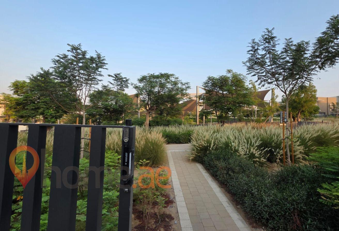 4BR Villa | Private Pool | Landscaped Garden photo 15